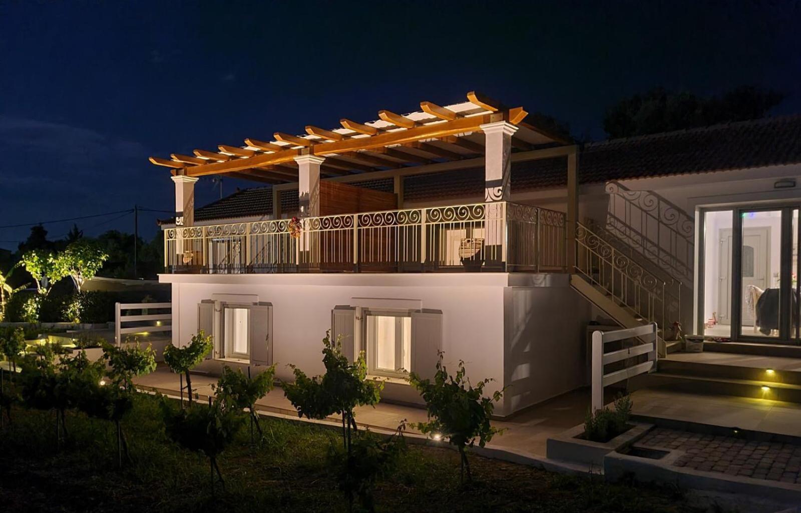 Apollonides Seafront Villa1 Aoede Lixouri Extérieur photo